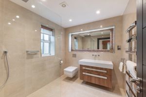 Photo 19- click for photo gallery